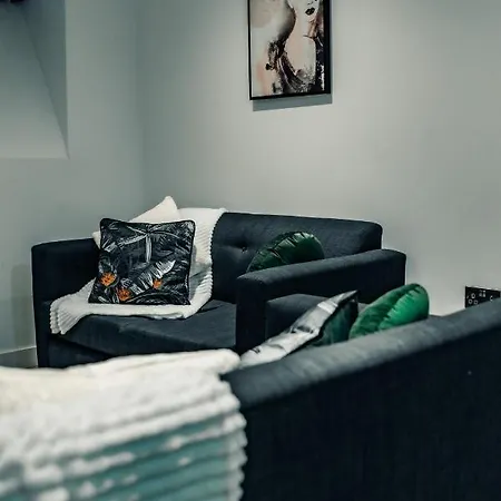 Bv Cosy Basement At Conditioning House Appartement Bradford (West Yorkshire)