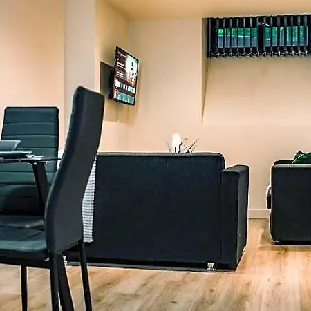 Apartment Bv Cosy Basement At Conditioning House Bradford (West Yorkshire)