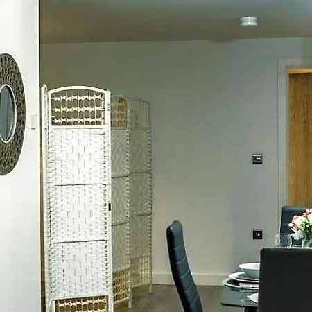 Bv Cosy Basement At Conditioning House Apartment *