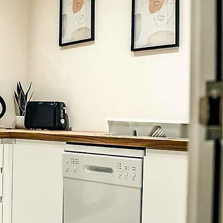 Apartment Bv Cosy Basement At Conditioning House *