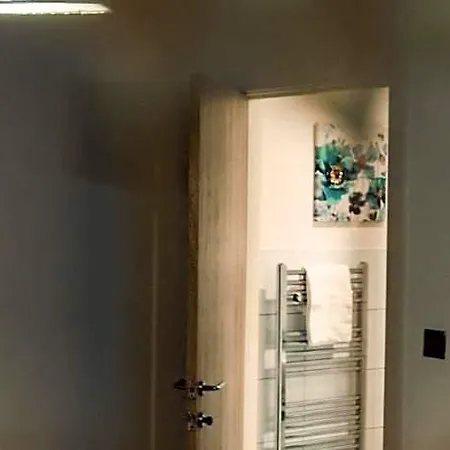 Bv Cosy Basement At Conditioning House Apartment *