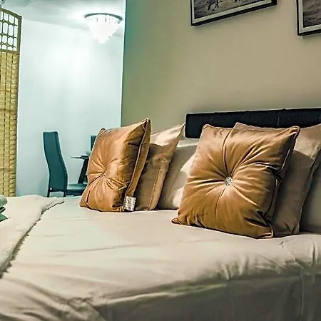Bv Cosy Basement At Conditioning House Apartment Bradford (West Yorkshire)