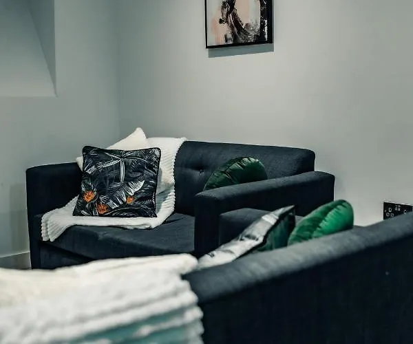 Bv Cosy Basement At Conditioning House 公寓 布雷得佛