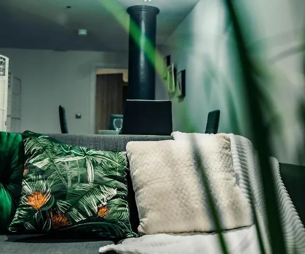 公寓 Bv Cosy Basement At Conditioning House *