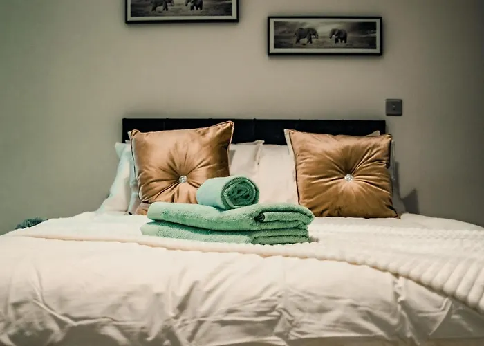 Bv Cosy Basement At Conditioning House Lägenhet