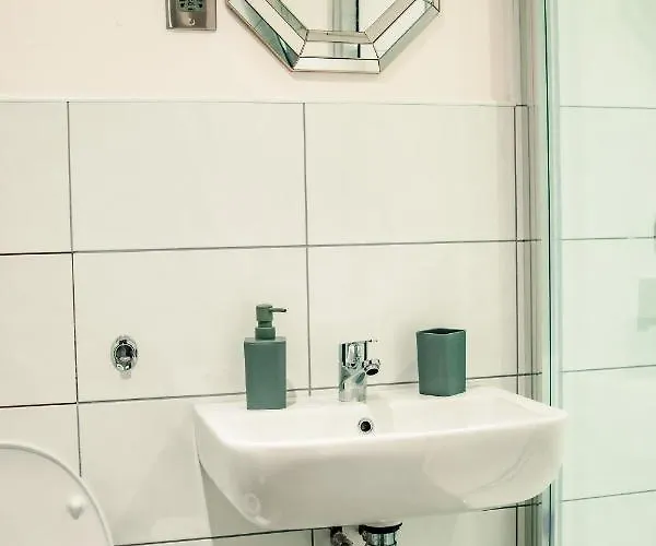 Bv Cosy Basement At Conditioning House Lägenhet Bradford (West Yorkshire)