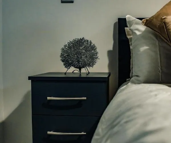 Bv Cosy Basement At Conditioning House Lägenhet