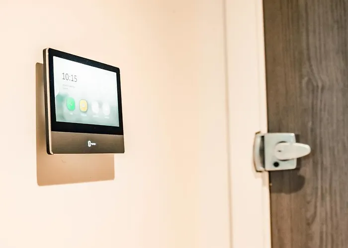 Bv Cosy Basement At Conditioning House 布雷得佛