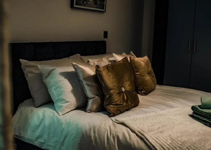 Bv Cosy Basement At Conditioning House Lägenhet