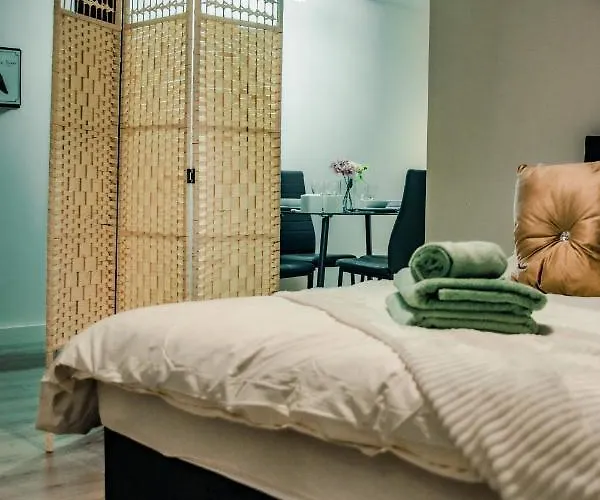 Lägenhet Bv Cosy Basement At Conditioning House *