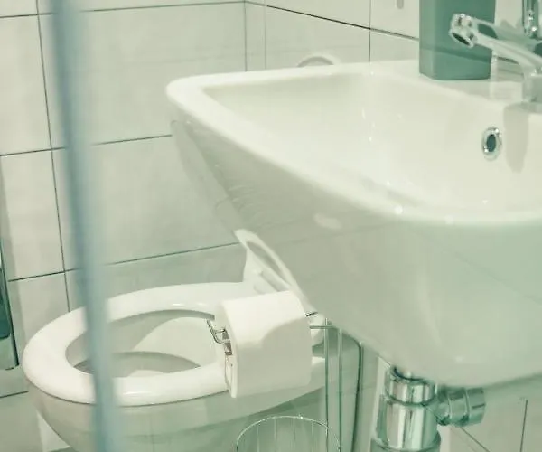 Bv Cosy Basement At Conditioning House 公寓 *