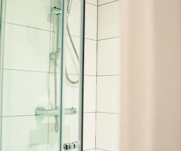 Bv Cosy Basement At Conditioning House 公寓 布雷得佛